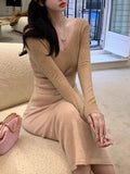 Girls In Wool Group V-Neck Knitted Sweater / Height Waist Skirt Lazy Daily Commute