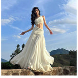 2025 French Niche High-Grade Cold-Slanted Shoulder-Out Dress Women's Seaside Holiday Atmosphere Super Fairy Long Dress