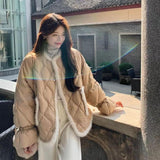 [Fujia Qianjin] Winter New Splicing Small Incense Down Jacket Fashion Short Outer Wear Thin Top Woman