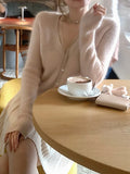 Kyoto Sweet Dream_Exquisite Yarn Yarn Staple Diamond V-Neck Dyed Horse Hairy Knitted Shirt Short Blouse Autumn