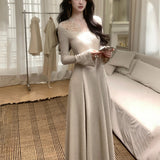 [Snow] Gentle Atmosphere Lace V-Neck Knitted Dress Waist Thin A Long Dress