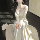 [Snow] Gentle Atmosphere Lace V-Neck Knitted Dress Waist Thin A Long Dress
