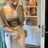 Beautiful Wife Dress Up On The Top Of The New Knitted Cardigan Autumn And Winter Lace Inside The Top Woman