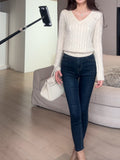 Silky Wool White V-Necked Jasmine Knitted Shirt Long Sleeves Of The Bottom Sweater