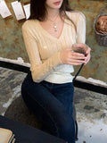 Silky Wool White V-Necked Jasmine Knitted Shirt Long Sleeves Of The Bottom Sweater
