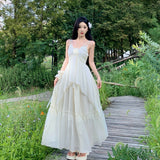 2025 French Super Fairy Summer Vacation Burning Flower Brooch High Sensational Dress White Suspension Dress